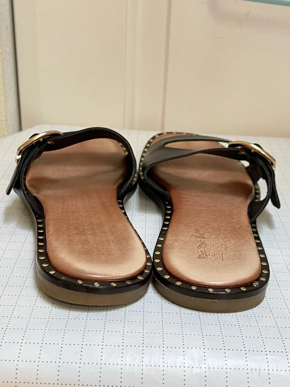Coach and Four Aquila slide sandals